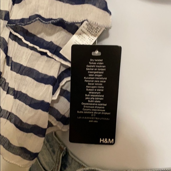 H&M Fashion Scarf - Picture 2 of 4